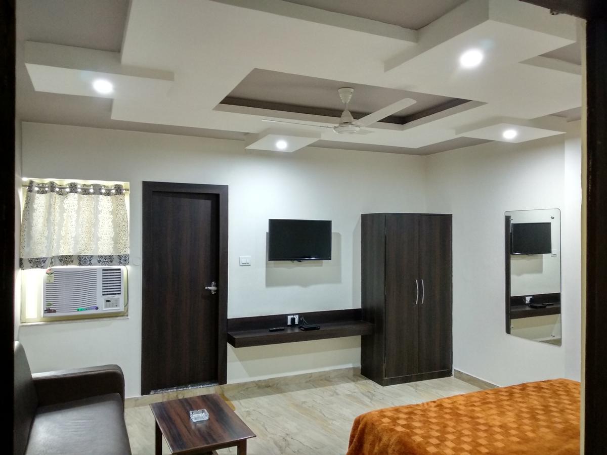 Oyo 60976 Hotel Shree Ji Morena Extérieur photo